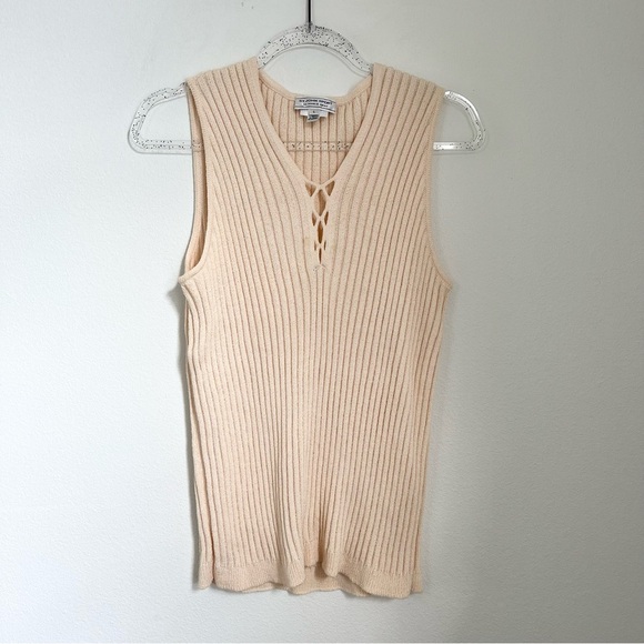 St. John Sport Sleeveless Ribbed Sweater Vest Cream Santana Knit Wool Blend Sz L - Picture 3 of 10